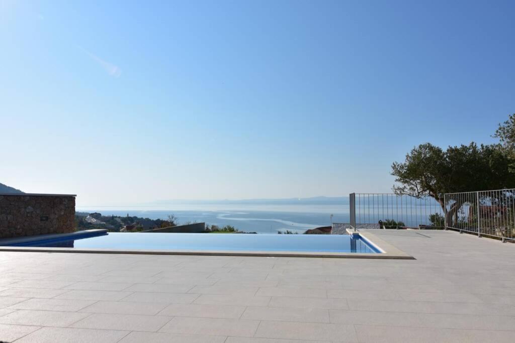 Villa Katarina - Infinity Pool With Amazing View Bol Exteriér fotografie