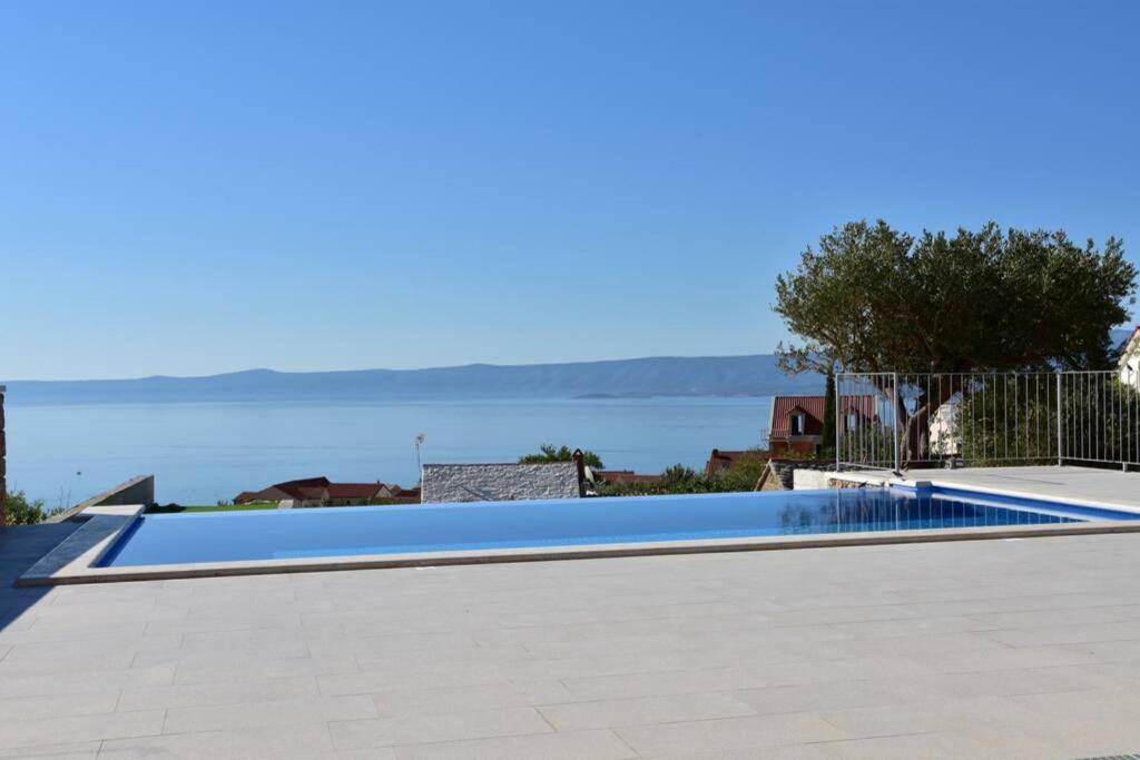 Villa Katarina - Infinity Pool With Amazing View Bol Exteriér fotografie