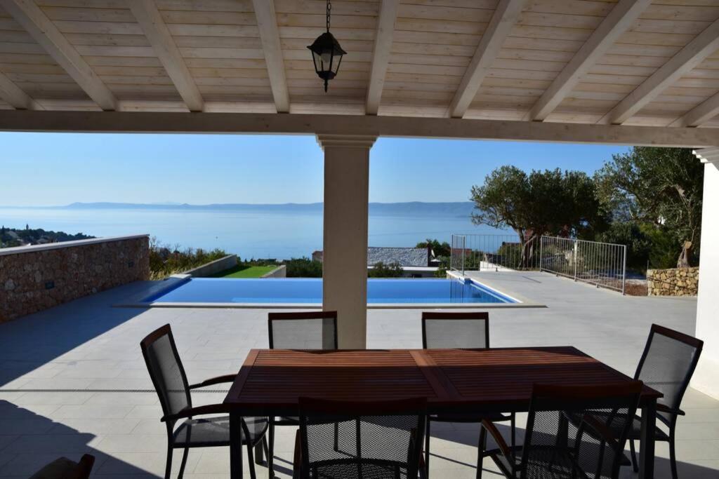 Villa Katarina - Infinity Pool With Amazing View Bol Exteriér fotografie